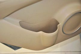 2013款北京汽车E系列三厢1.3L手动乐活型