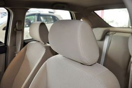 2013款北京汽车E系列三厢1.3L手动乐活型