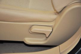 2013款北京汽车E系列三厢1.3L手动乐活型