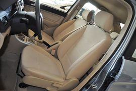 2013款北京汽车E系列三厢1.3L手动乐活型