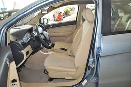 2013款北京汽车E系列三厢1.3L手动乐活型