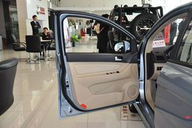 2013款北京汽车E系列三厢1.3L手动乐活型