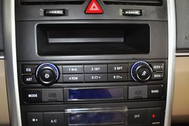 2013款北京汽车E系列三厢1.3L手动乐活型