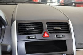 2013款北京汽车E系列三厢1.3L手动乐活型