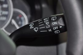 2013款北京汽车E系列三厢1.3L手动乐活型