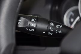 2013款北京汽车E系列三厢1.3L手动乐活型