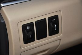 2013款北京汽车E系列三厢1.3L手动乐活型