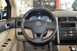 2013款北京汽车E系列三厢1.3L手动乐活型