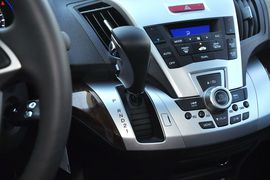 2014款本田奥德赛2.4L豪华版