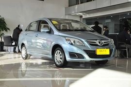 2013款北京汽车E系列三厢1.3L手动乐活型