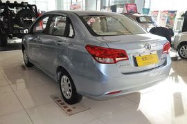 2013款北京汽车E系列三厢1.3L手动乐活型