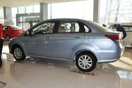 2013款北京汽车E系列三厢1.3L手动乐活型