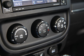 2014款Jeep自由客试驾=