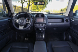 2014款Jeep自由客试驾=