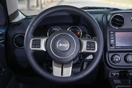 2014款Jeep自由客试驾=