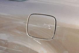 2013款比亚迪S6白金版2.0L手动精英型