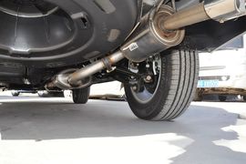 2013款比亚迪S6白金版2.0L手动精英型