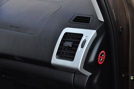 2013款比亚迪S6白金版2.0L手动精英型