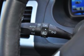 2013款比亚迪S6白金版2.0L手动精英型