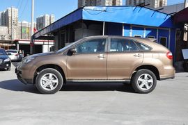 2013款比亚迪S6白金版2.0L手动精英型