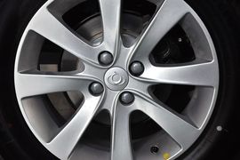 2013款吉利全球鹰GC7