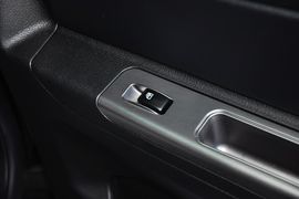 2012款吉利全球鹰新自由舰1.0L手动精英型Ⅱ
