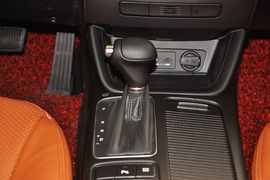 2013款起亚索兰托2.4GDI