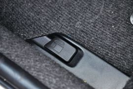 2014款丰田致炫1.3E自动魅动版