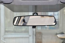 2014款丰田致炫1.3E自动魅动版