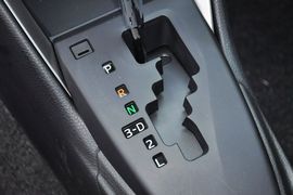 2014款丰田致炫1.3E自动魅动版