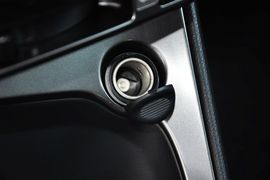 2014款丰田致炫1.3E自动魅动版