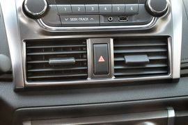 2014款丰田致炫1.3E自动魅动版