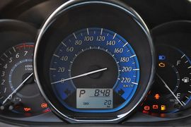 2014款丰田致炫1.3E自动魅动版