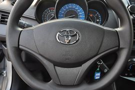 2014款丰田致炫1.3E自动魅动版