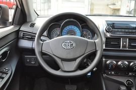 2014款丰田致炫1.3E自动魅动版