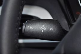 2013款宝马118i领先型