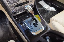 2013款比亚迪思锐1.5TID自动尊享型