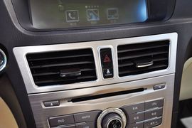 2013款比亚迪思锐1.5TID自动尊享型