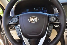 2013款比亚迪思锐1.5TID自动尊享型