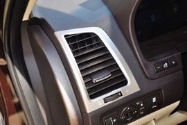 2013款比亚迪思锐1.5TID自动尊享型