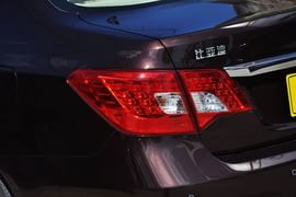 2013款比亚迪思锐1.5TID自动尊享型