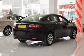 2012款菲亚特菲翔1.4T自动劲享版