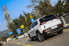 2014款Jeep自由光试驾体验