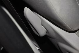 2014款雪铁龙全新爱丽舍1.6L手自一体时尚型