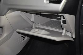 2014款雪铁龙全新爱丽舍1.6L手自一体时尚型