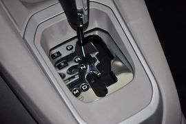 2014款雪铁龙全新爱丽舍1.6L手自一体时尚型