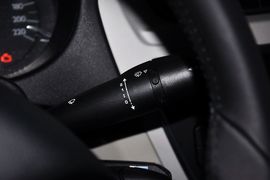 2014款雪铁龙全新爱丽舍1.6L手自一体时尚型