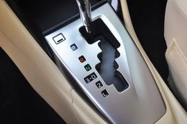 2014款丰田威驰1.3L自动型尚版
