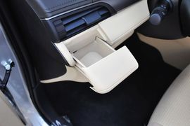 2014款丰田威驰1.3L自动型尚版