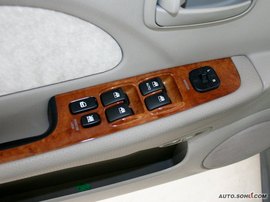 2009款现代索纳塔